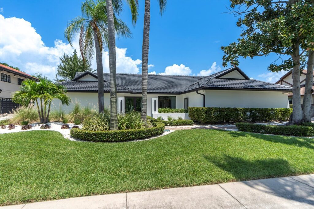 Tampa pool home in gated neighborhood