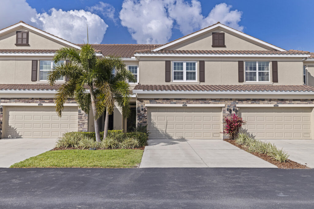 St Pete gated townhome with pond views exterior