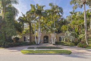 Snell Isle private retreat exterior