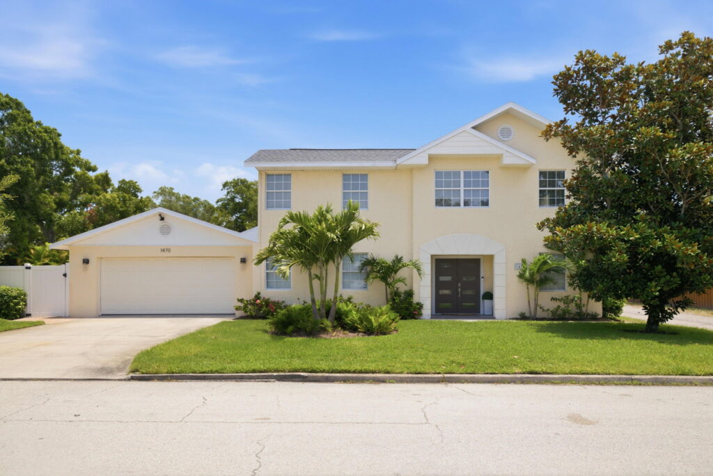 Woodlawn home St Petersburg front exterior
