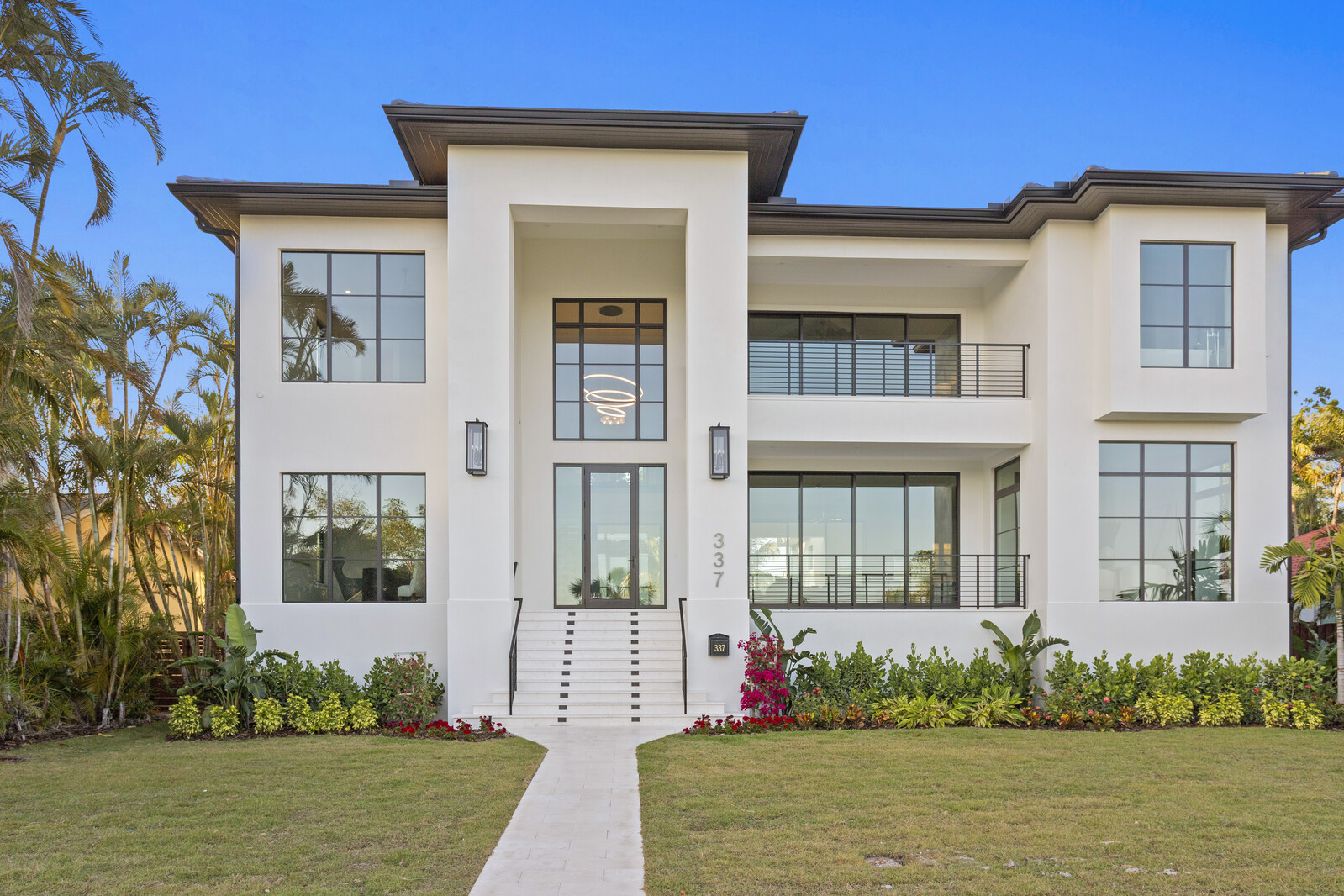 Coffee Pot Drive waterfront luxury home St Petersburg exterior