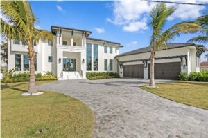 Snell Isle luxury waterfront home St Petersburg